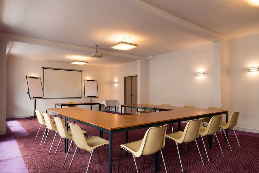 Brit Hotel Confort Le Limouzi Tulle Facilities photo